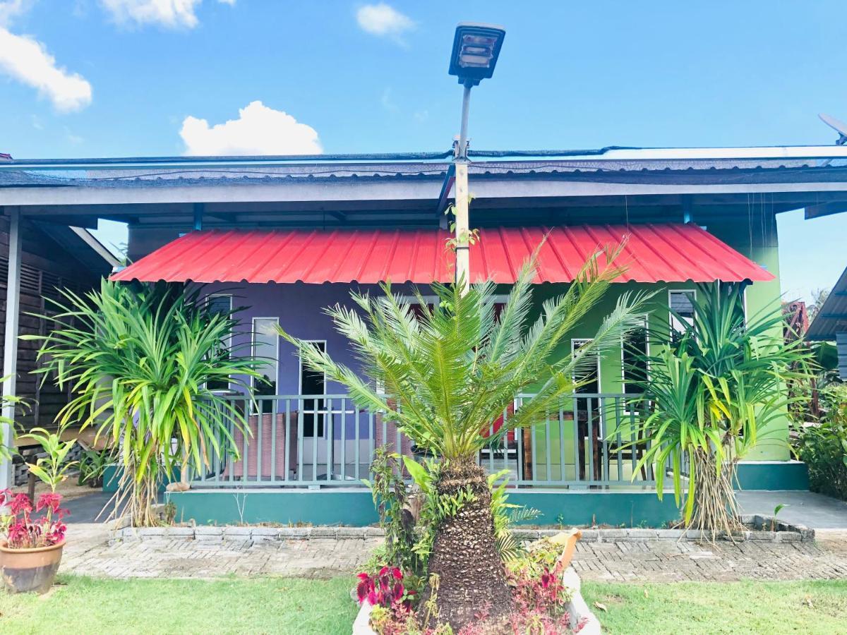 Wan'S Roomstay Langkawi Pantai Cenang  Exterior foto